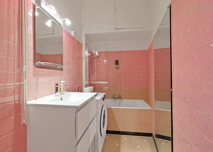 Apartment Quartier Luxembourg 1 Bedroom Apartment-netflix Paris